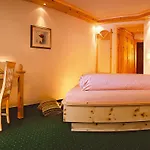 Des Alpes 3* Samnaun
