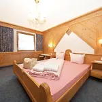Des Alpes Hotel