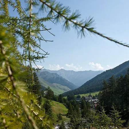 Szálloda Des Alpes