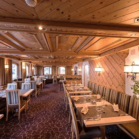 Des Alpes Hotel