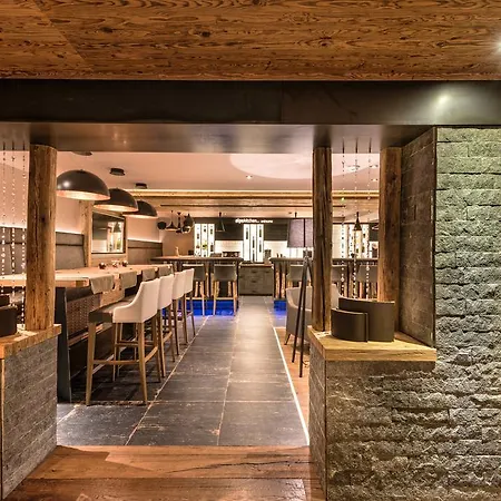 Hotel Des Alpes 3*