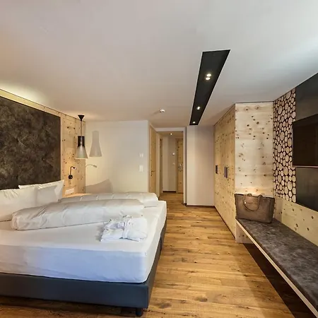 Des Alpes Hotel Samnaun