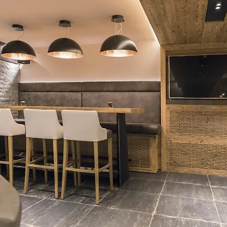 فندق Des Alpes 3*